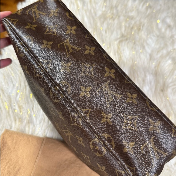 Louis Vuitton Trousse Pouch 28 monogram Cosmetic bag with duster - Picture 16 of 16